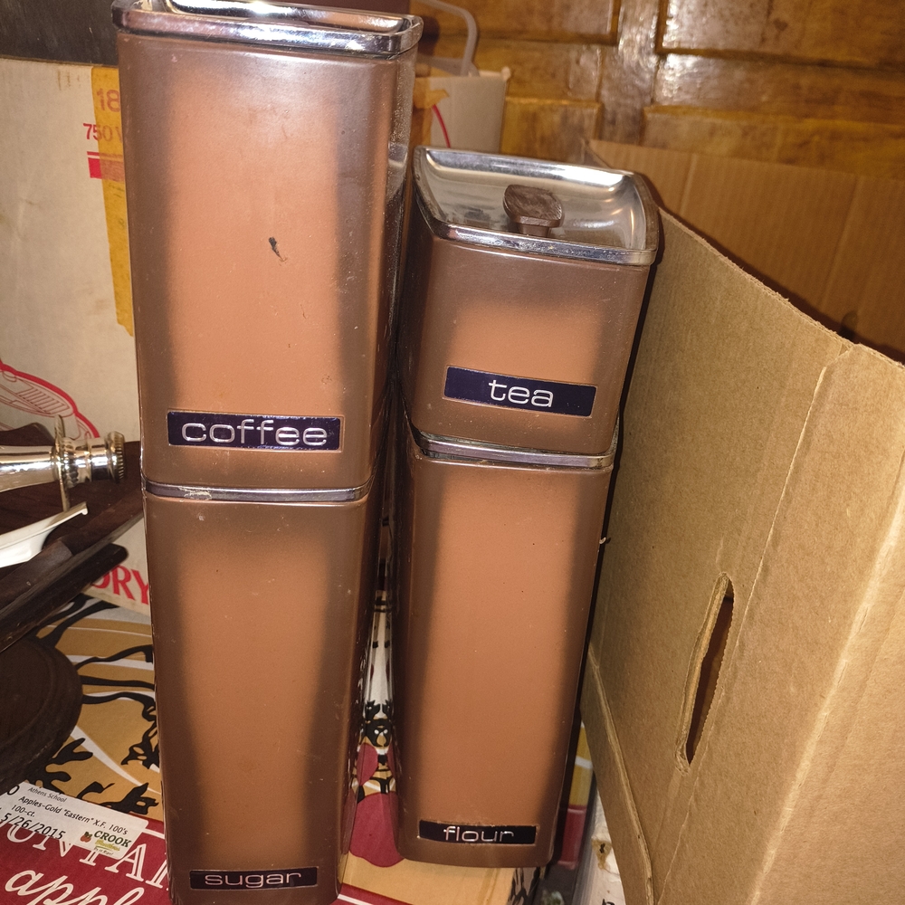 Lincoln Beautywear Kitchen Canister Set